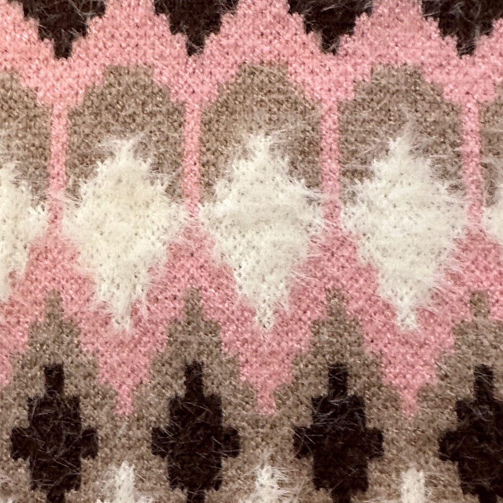 Rachel Zoe NWT Tan V-Neck Sweater with Zigzag Pattern - Picture 9 of 9